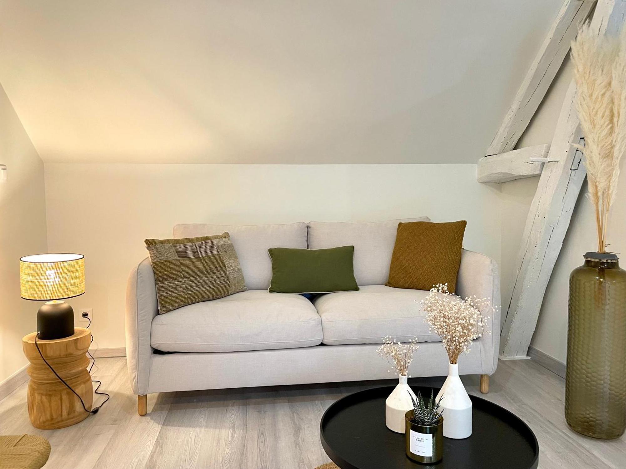 De La Croix - A 4 Minutes De L'a26 Avec Parking Bed & Breakfast Villechétif
