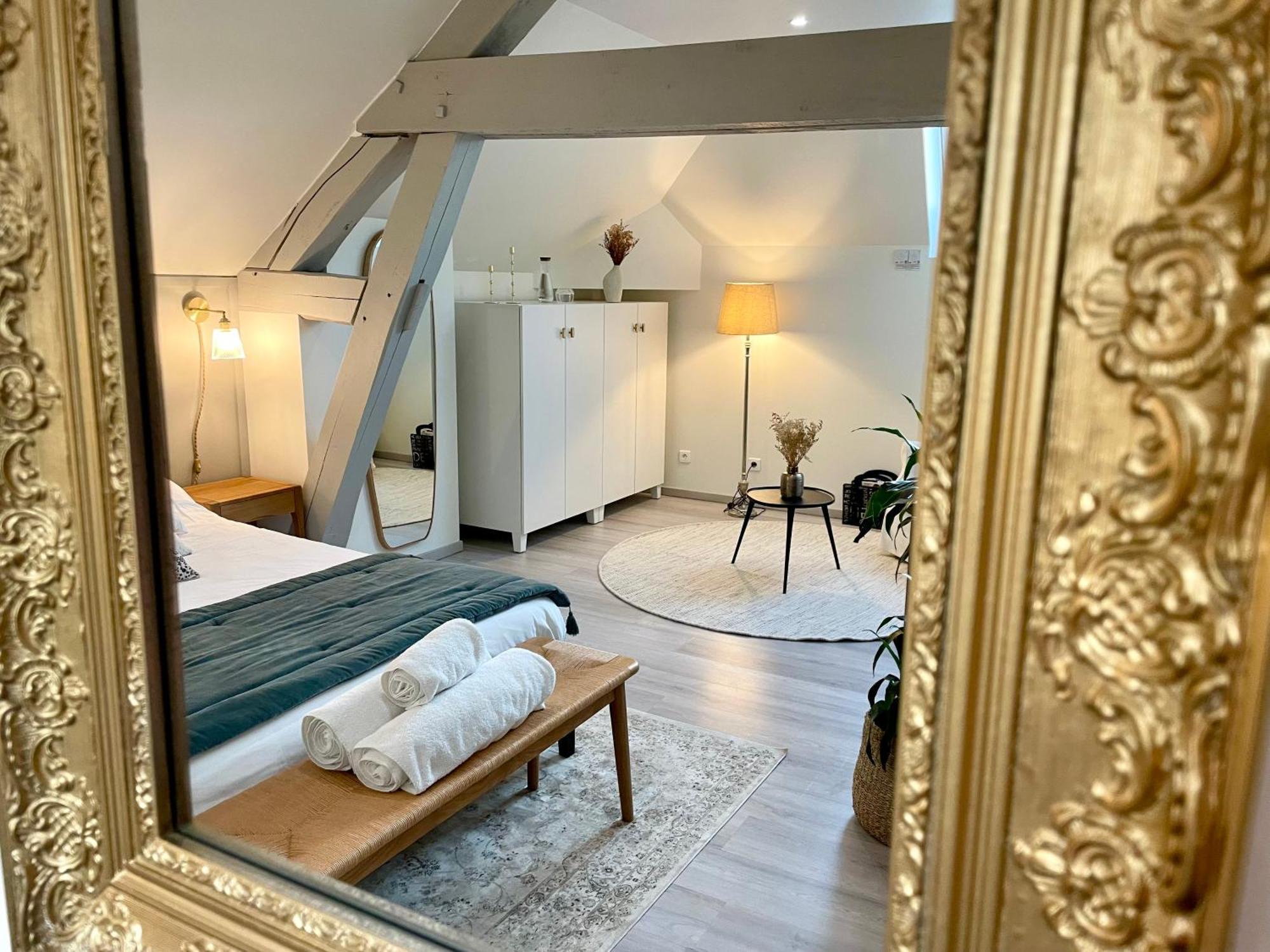 De La Croix - A 4 Minutes De L'a26 Avec Parking Bed & Breakfast Villechétif
