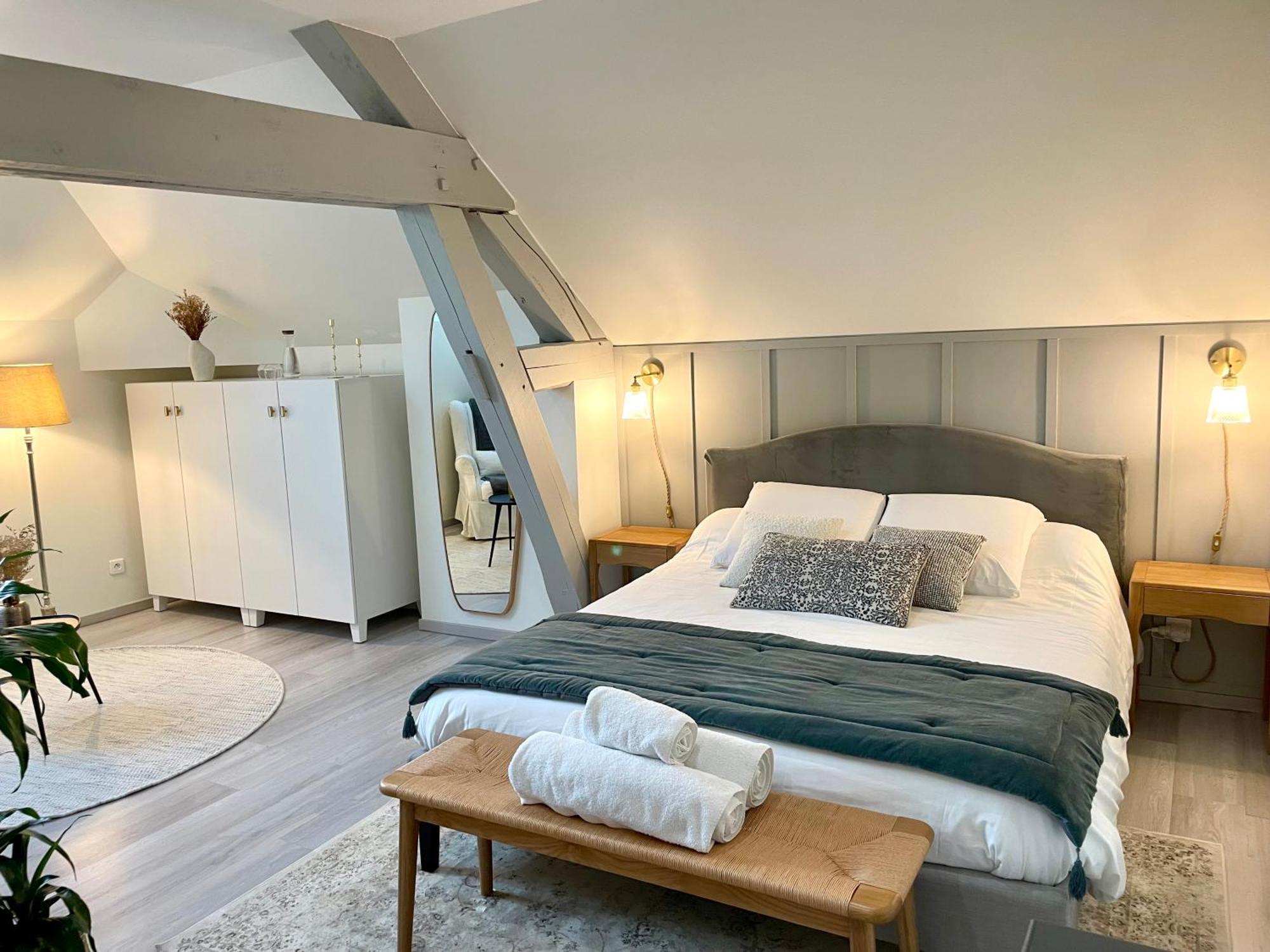 Bed & Breakfast De La Croix - A 4 Minutes De L'a26 Avec Parking Villechétif